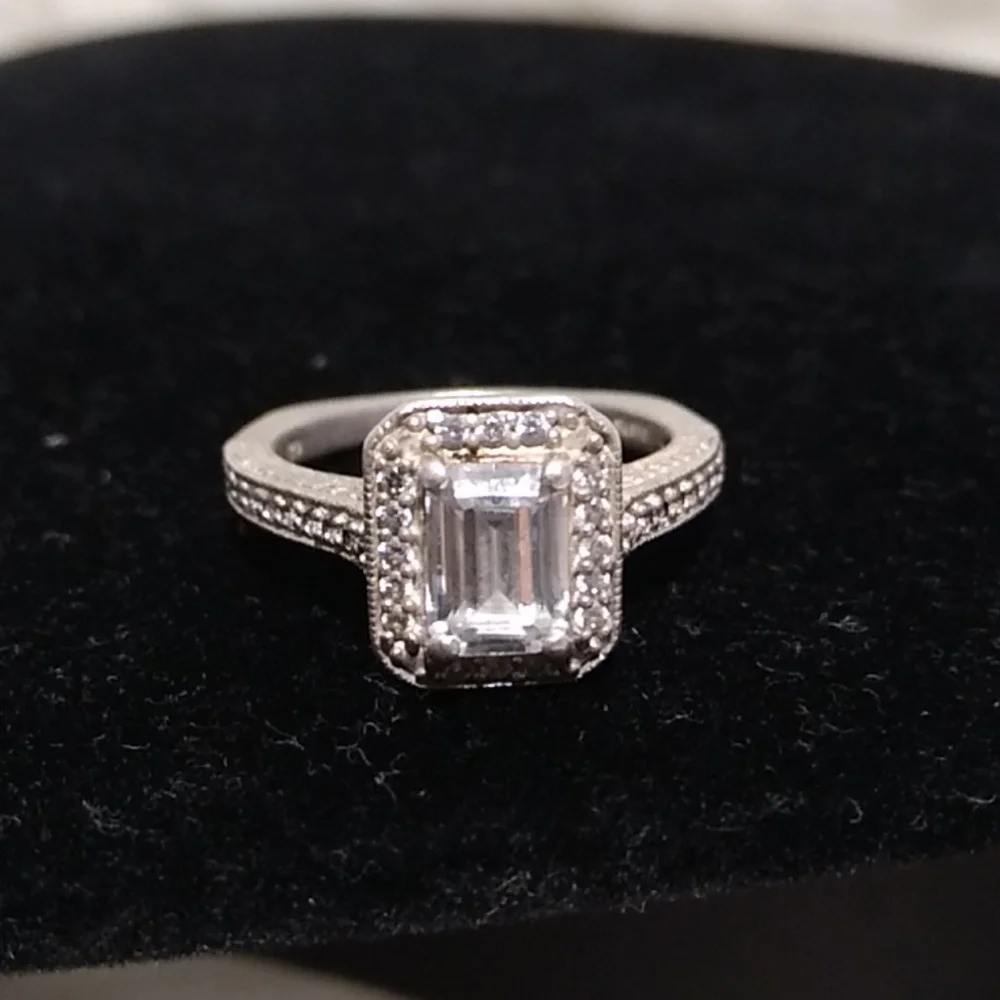 FINAL SALE! Stunning Sterling Silver 925 Cz Ring ๐ Size 7 - Picture 12 of 14